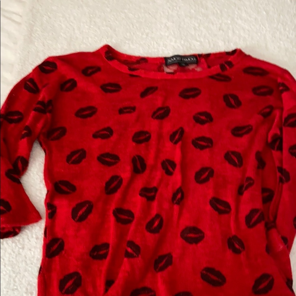 red lips shirt